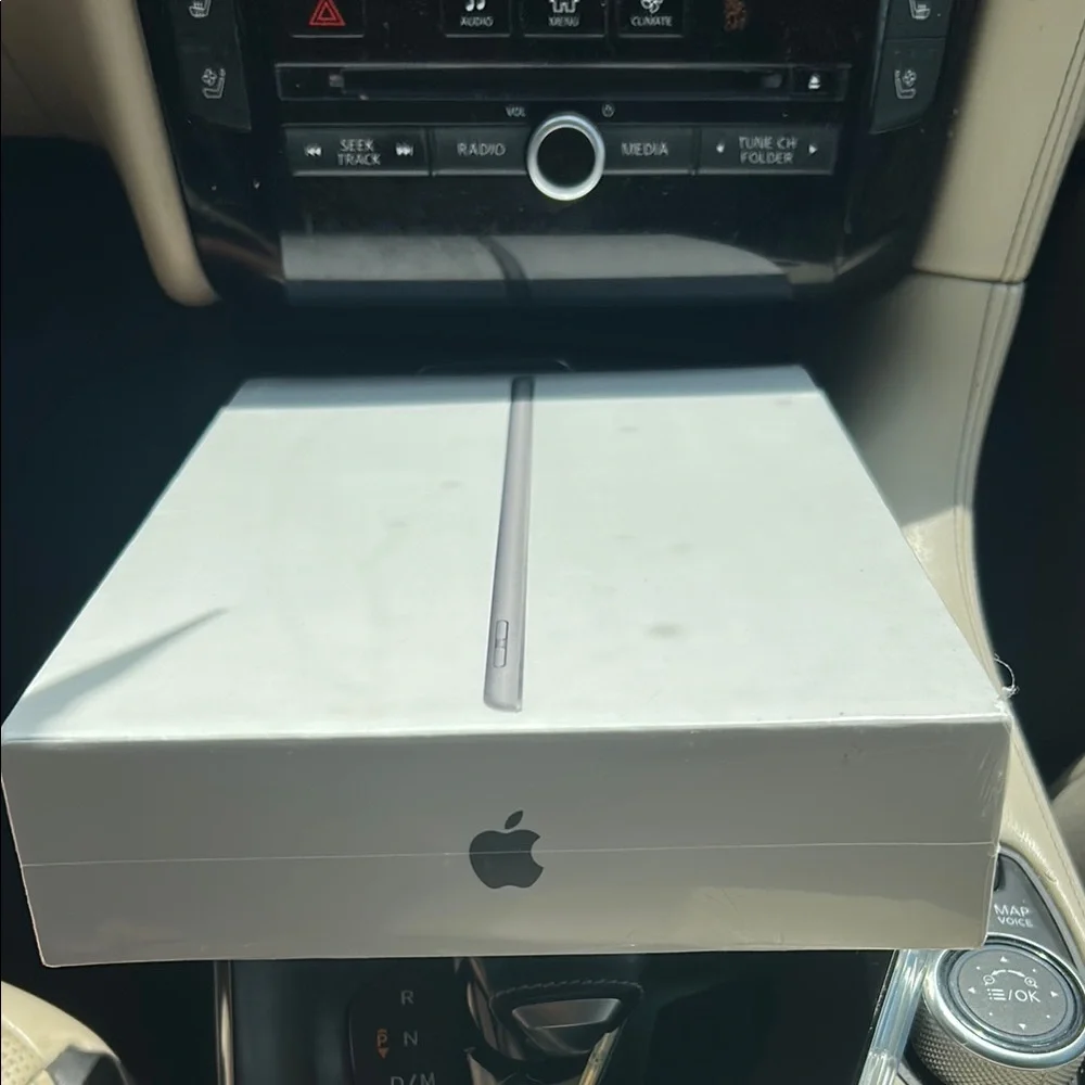 Apple Silver Tablet Sleek Design Premium Quality